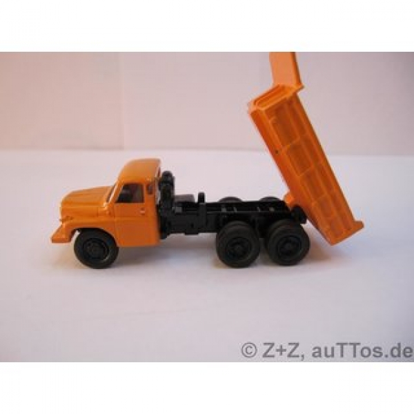 09104-02 Tatra 148 S1 Kipper, orange