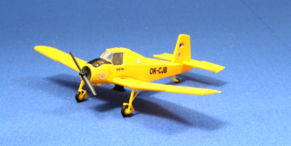 33702 Agrarflugzeug Z-37A