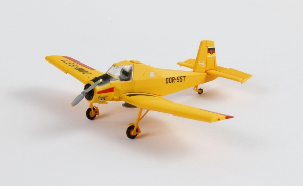 55025020 Agrarflugzeug Z-37A Hummel Kennung DDR-SST